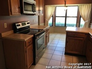 Building Photo - 13851 Susancrest Dr