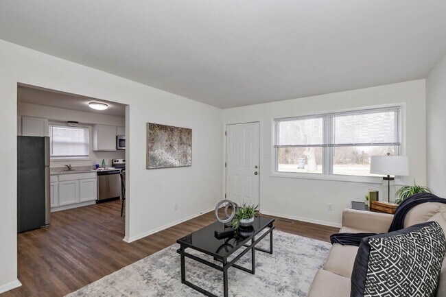 Building Photo - 2025-2027 Fairfax Road