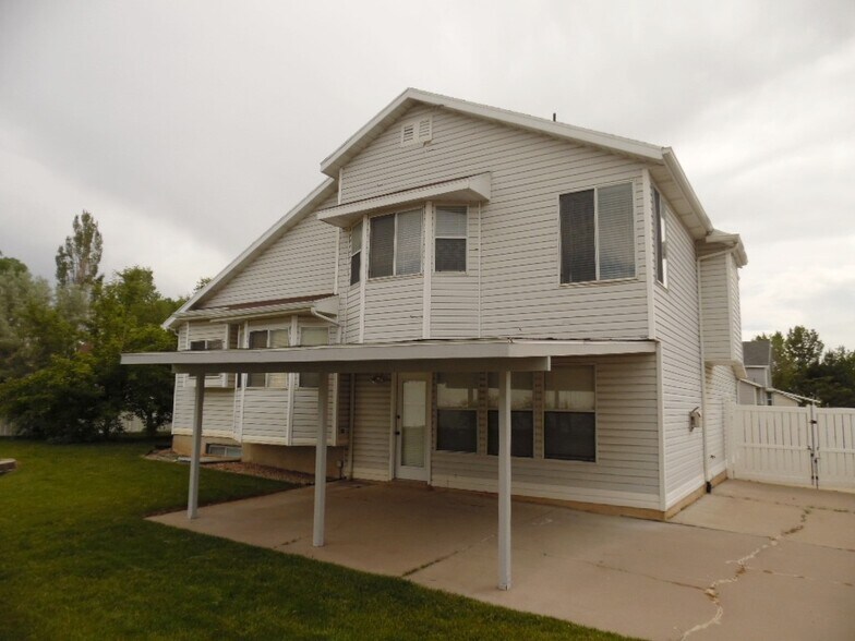 Building Photo - 3128 N 1325 E