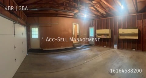 Building Photo - 2580 Emerson Ave NW