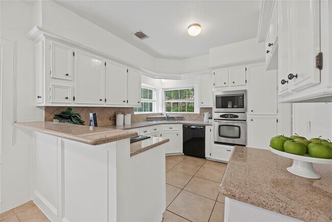 Building Photo - 20231 Brondesbury Dr