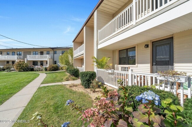 Building Photo - 75 Wharfside Dr