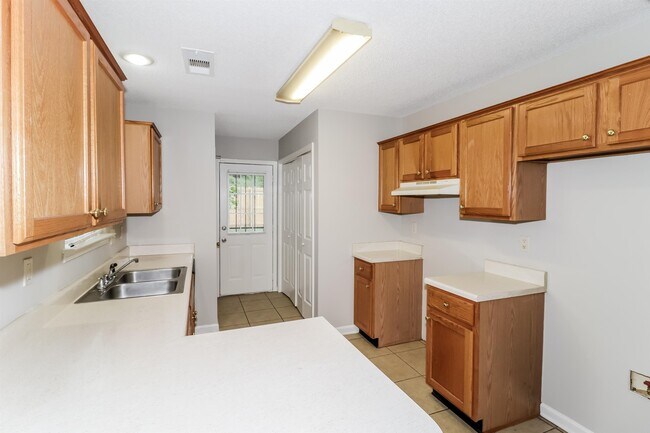 Building Photo - 3538 E Regency Park Cir