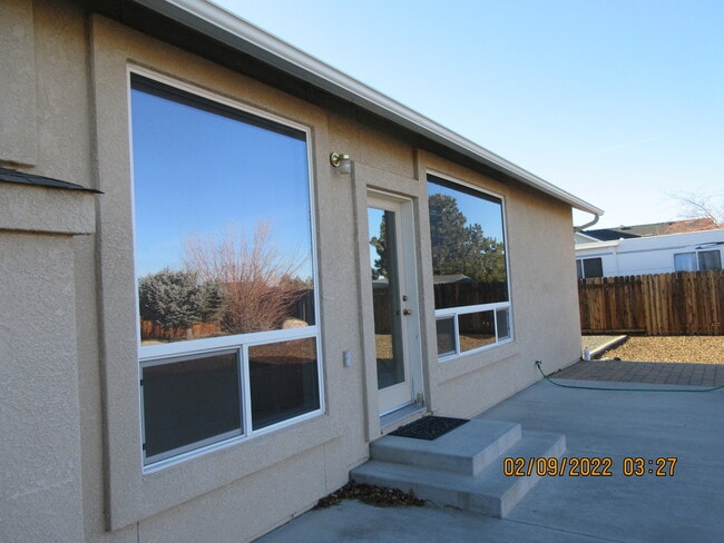 Building Photo - 2889 Rio Vista Dr
