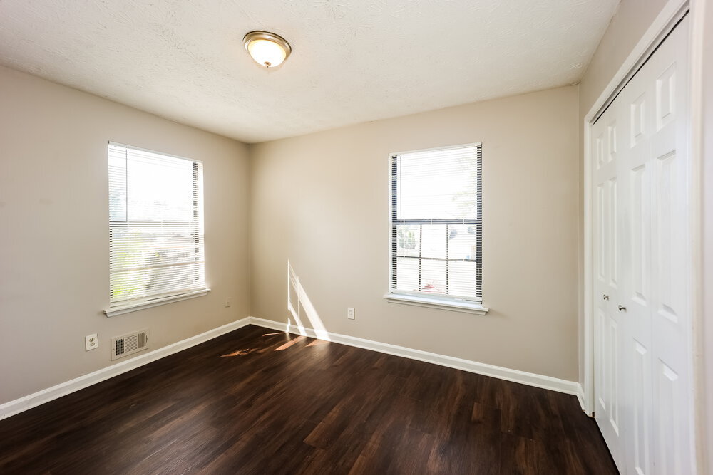 Building Photo - 8272 Canyon Forge Dr