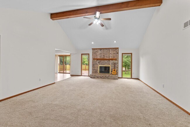 Building Photo - 53638 Springhill Meadows Dr