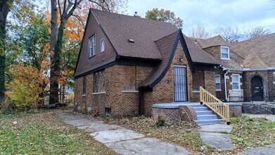 Building Photo - 15857 Evanston St