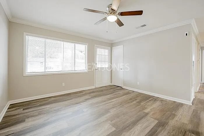 Building Photo - 4218 Barr St