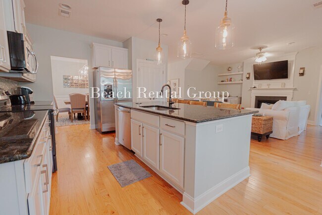Building Photo - 2402 Via Palma Dr
