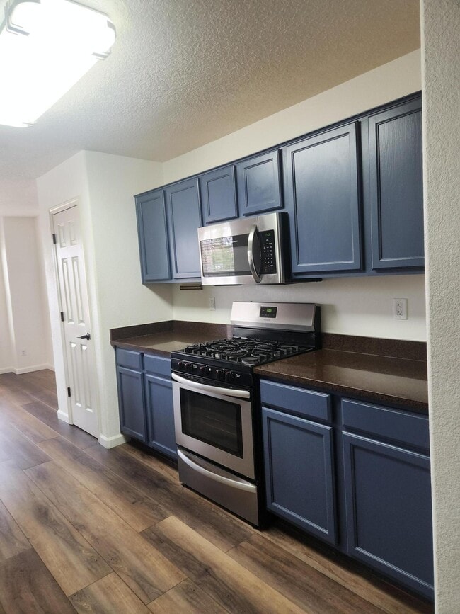 Building Photo - 1943 Busher St SE