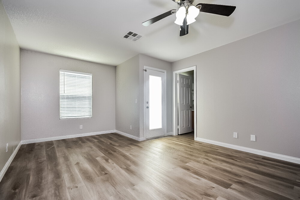 Building Photo - 9322 Winfrey Ave