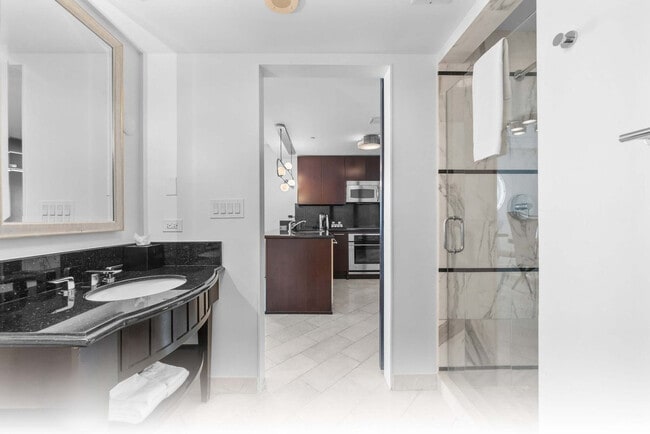 Building Photo - 4391 Collins Ave