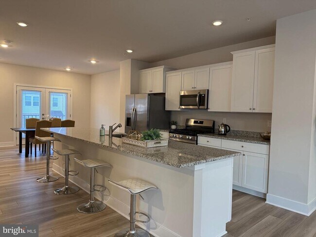 Building Photo - 6828 Winterhill Ln