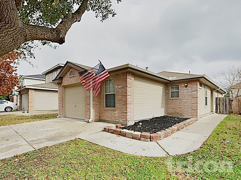 Building Photo - 4014 Sparrow Lake