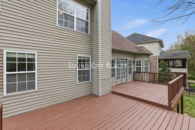 Building Photo - 5112 Bay Overlook Dr