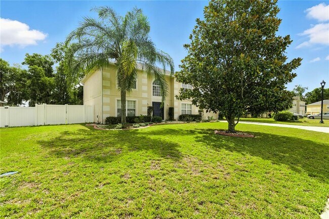 Building Photo - 3223 SW 41st Ave