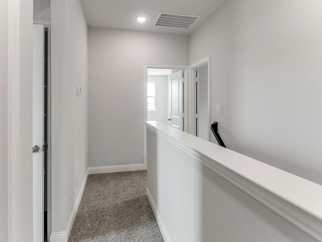 Building Photo - 1219 Triton Dr