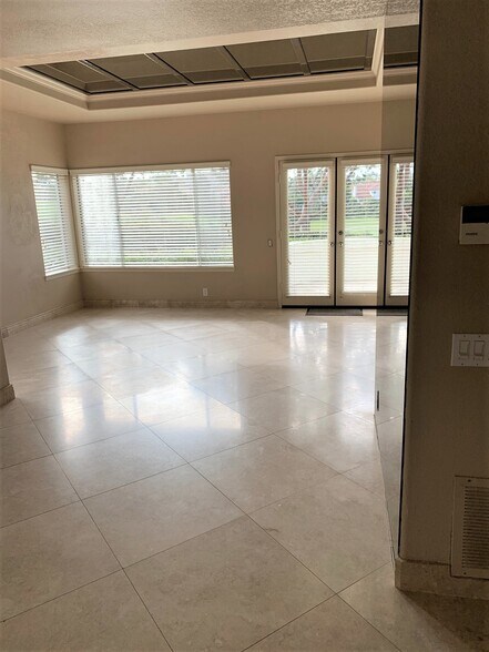 Building Photo - 78 Tennis Villas Dr