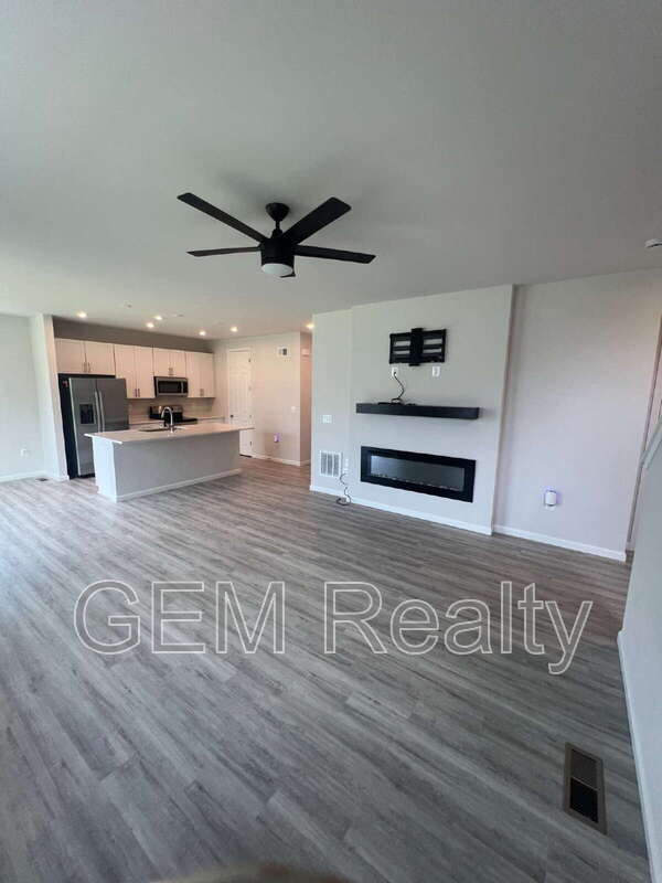 Building Photo - 6259 Bobcat Ln