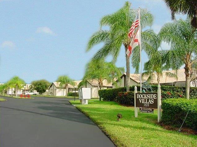 Primary Photo - 3920 Bal Harbor Blvd