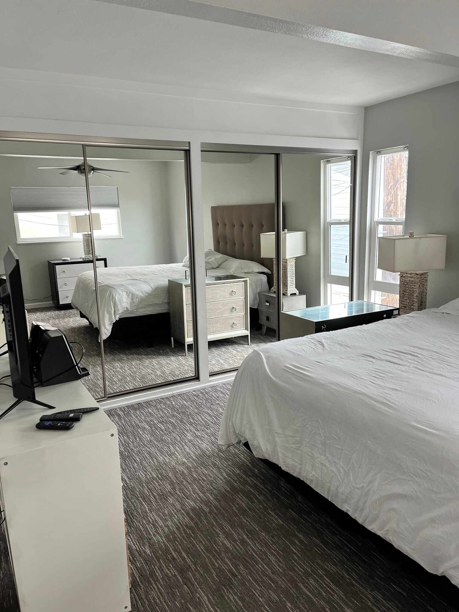 Building Photo - 208 30th St