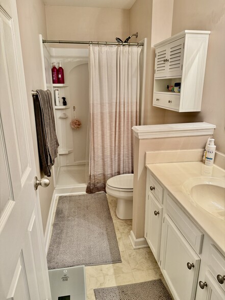 Building Photo - 3089 Wavecrest Way