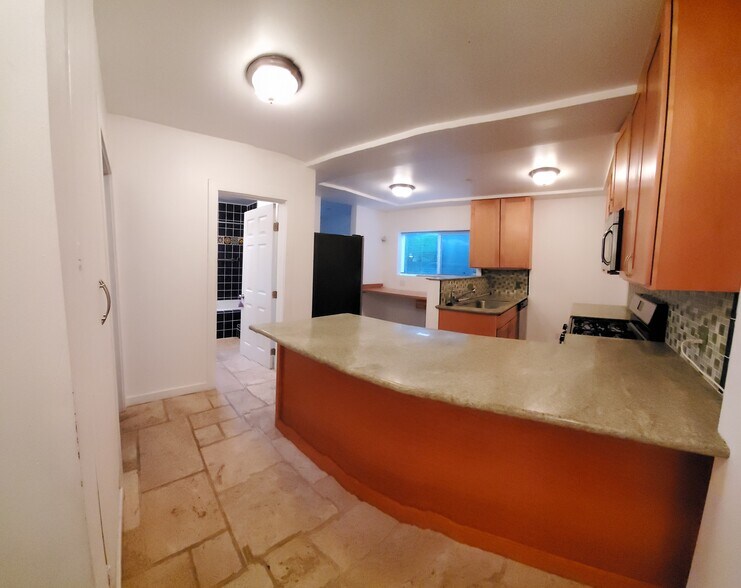 Building Photo - 4431 S Centinela Ave