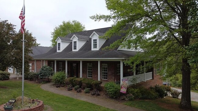Primary Photo - 168 Stewart Hills Dr