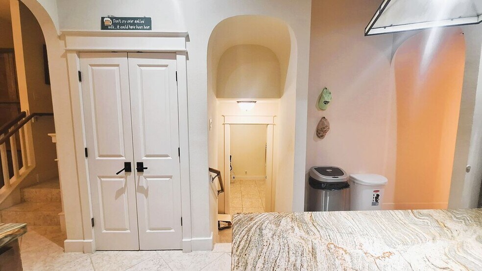 Building Photo - 130 Squires Dr