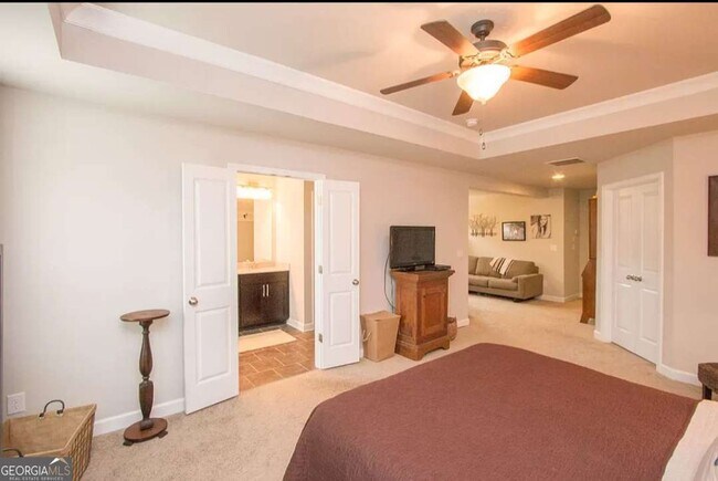 Building Photo - 436 Ravenbrook Ln
