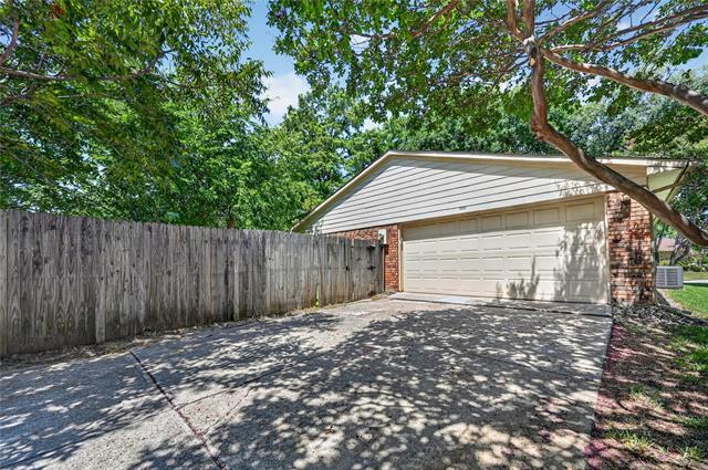 Building Photo - 407 Woodhurst Dr