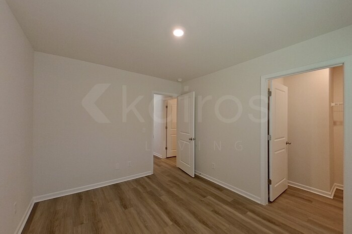 Building Photo - 120 Overstreet Way