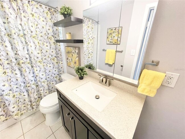 Building Photo - 813 S Fremont Ave