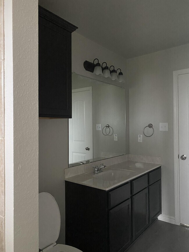 Building Photo - 1507 Martin Luther King Jr Blvd