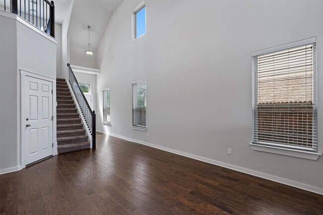 Building Photo - 16304 Travesia Way