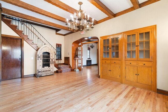 Building Photo - 2314 Palisade Ave