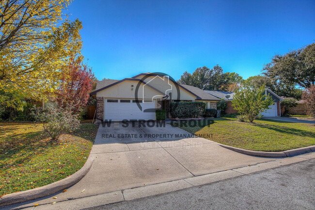 Building Photo - 420 Revolution Ln
