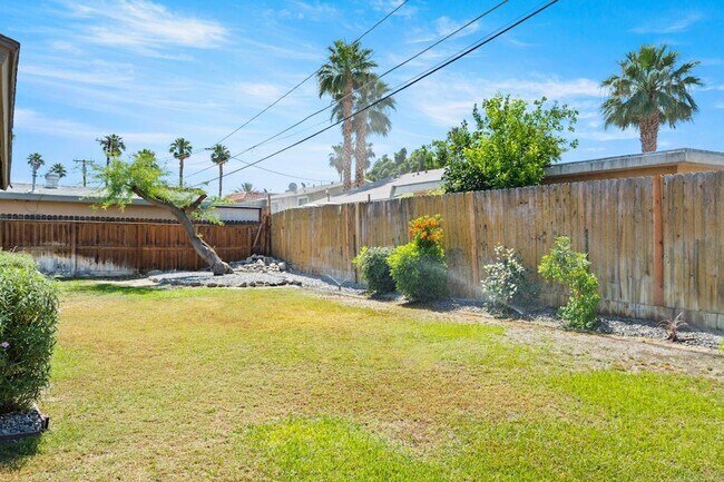 Building Photo - 73425 San Nicholas Ave