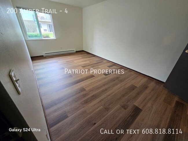 Building Photo - 200 Amber Trail