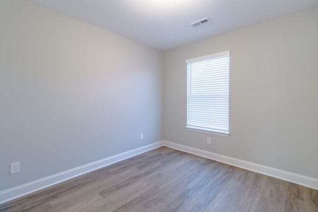 Building Photo - 4860 Ancient Glacier Ln