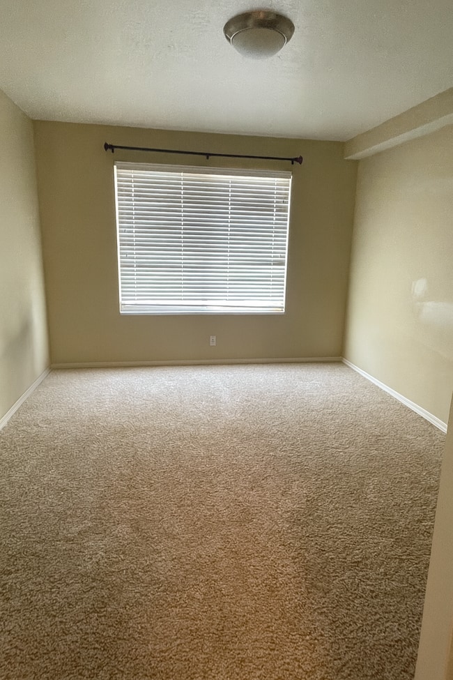 Building Photo - 1196 E 6600 S