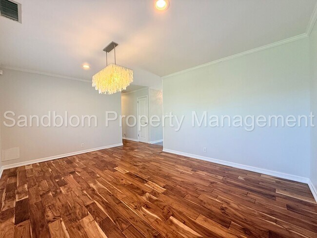 Building Photo - For Lease | South Tulsa | $1800 Rent