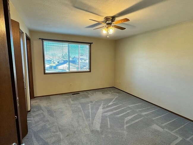 Building Photo - 407 N 58th Ave