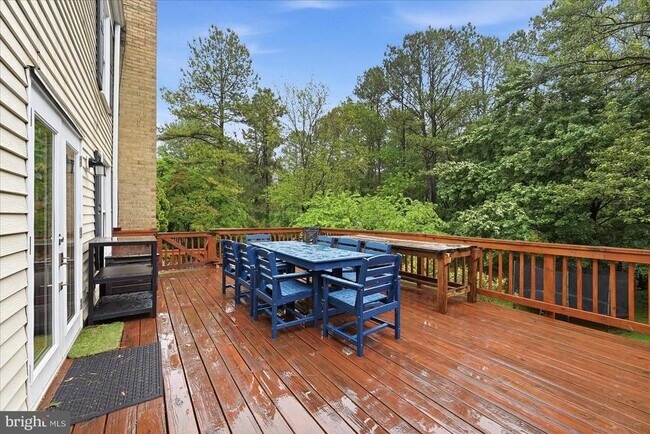 Building Photo - 911 Riva Ridge Dr