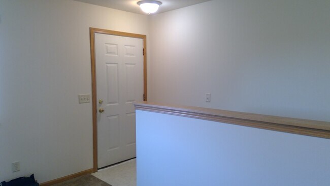 Building Photo - 310