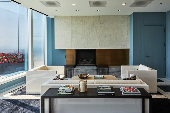 Building Photo - 1006 S Michigan Ave