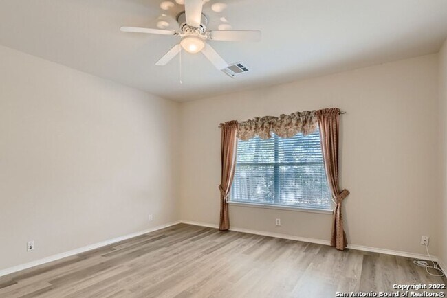 Building Photo - One-Story Beauty in Stone Oak