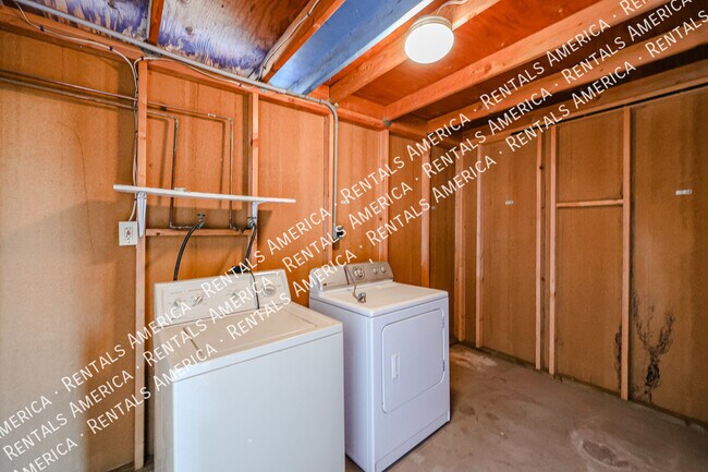 Building Photo - 8835 North 28th Ave