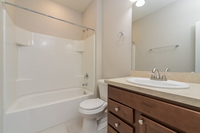 Building Photo - 1733 Cayman Cove Cir