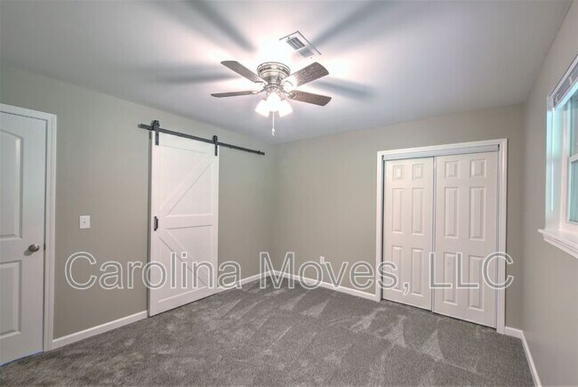 Building Photo - 130 Pleasant Dr